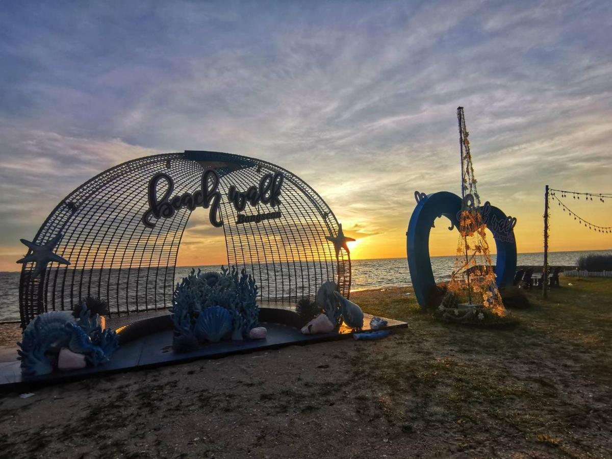 Beach Walk Boutique Resort Bangsaen Eksteriør bilde