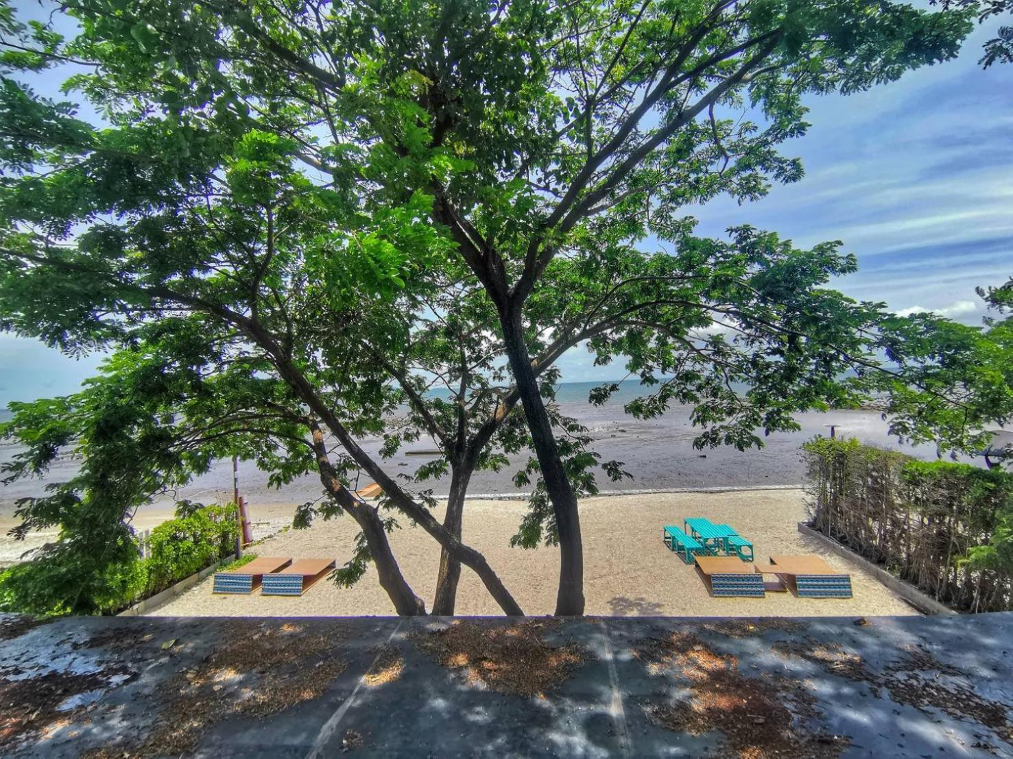 Beach Walk Boutique Resort Bangsaen Rom bilde